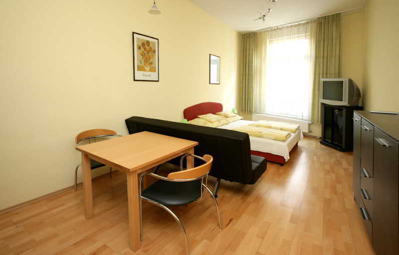 Astra Apartments Budapest Esterno foto