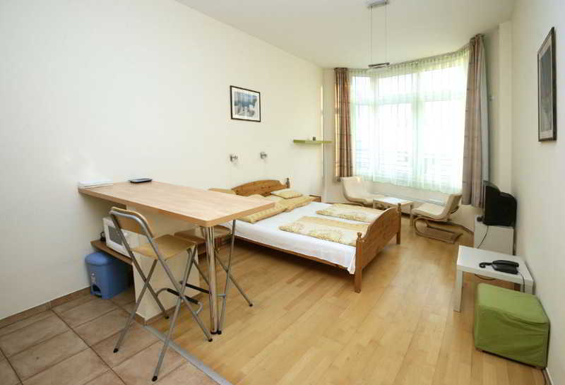 Astra Apartments Budapest Esterno foto