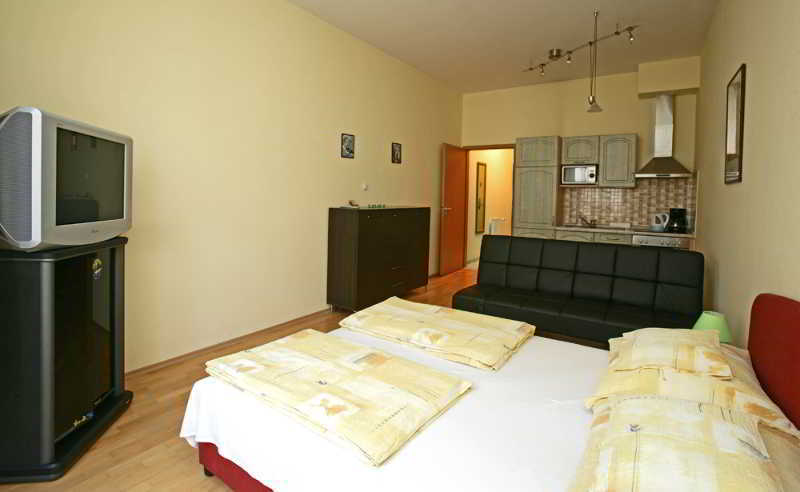 Astra Apartments Budapest Esterno foto