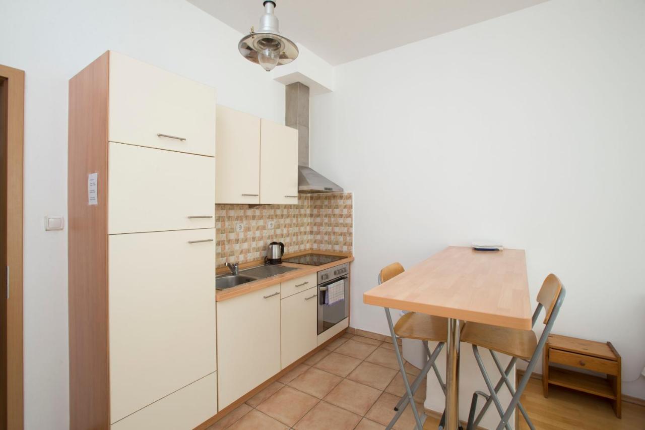 Astra Apartments Budapest Esterno foto